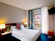 1 Bedroom Apartment Bedroom - Adina Apartment Hotel Sydney Harbourside