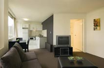 1 Bedroom Apartment - Oaks Hyde Park Plaza